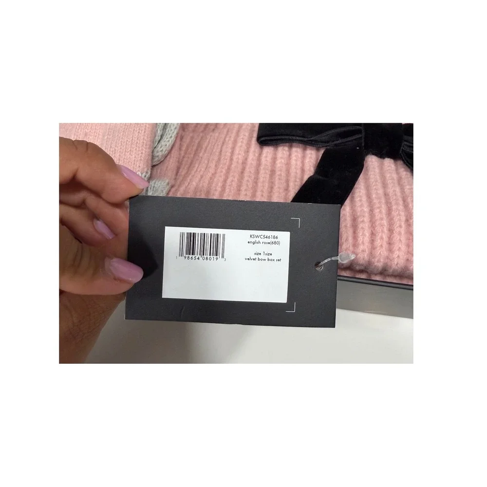 Kate Spade New York Velvet Bow Beanie and Touchscreen Glove Set English Rose NEW